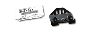 DFR550251 Ślizg Środkowy Zderzaka Tył Oryginał OE Mazda 2 3 6 Mx5 Cx5 Cx60