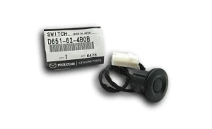 D651624B0B Przycisk Otwierania Klapy Bagażnika Oryginał OE Mazda 2 De 2007-