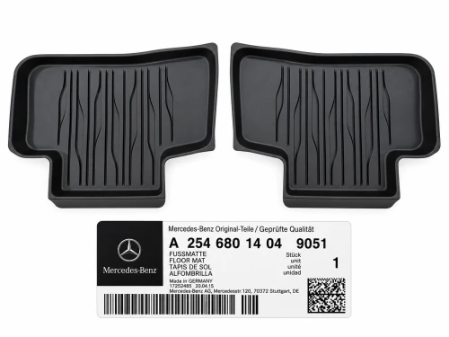 Czarne maty Mercedes-Benz i etykieta produktu.png